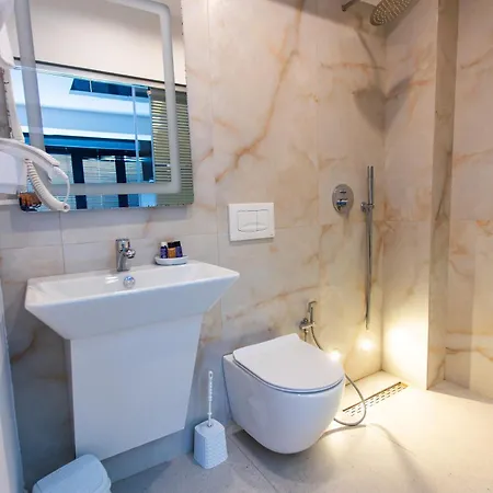 The Bubbles - Jacuzzi * Tirana