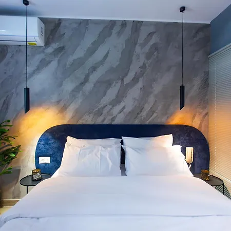 The Bubbles - Jacuzzi Hotel