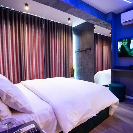 The Bubbles - Jacuzzi *