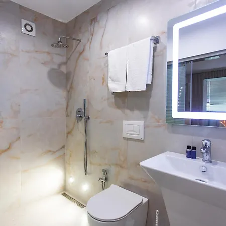 The Bubbles - Jacuzzi Hotel *