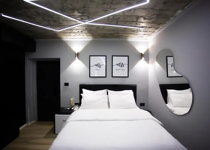 The Bubbles - Jacuzzi